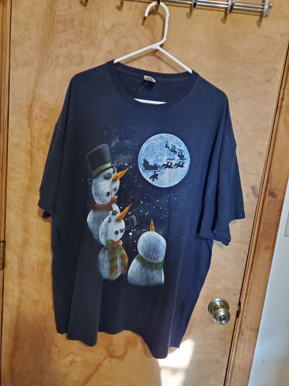 #668 Xmas tshirt